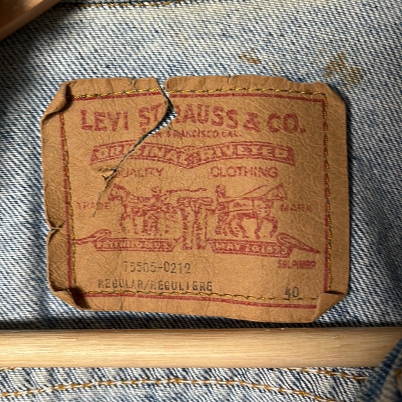 Vintage Levi’s Jean Jacket - Picture 6 of 7
